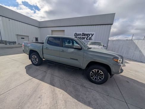 Used 2023 Toyota Tacoma TRD Sport w/ Technology Package image 20