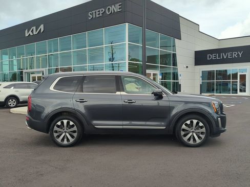 Used 2021 Kia Telluride S FWD image 8