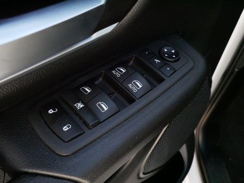 Used 2022 RAM 1500 Big Horn AWD/4WD image 19