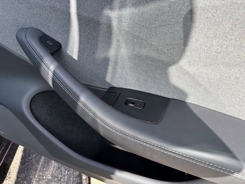 Used 2025 Tesla Model 3 Long Range image 43