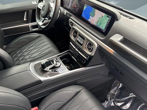 Used 2024 Mercedes-Benz G 550 image 32