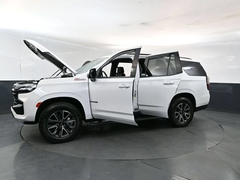 Used 2024 Chevrolet Tahoe Z71 w/ Luxury Package AWD/4WD image 27