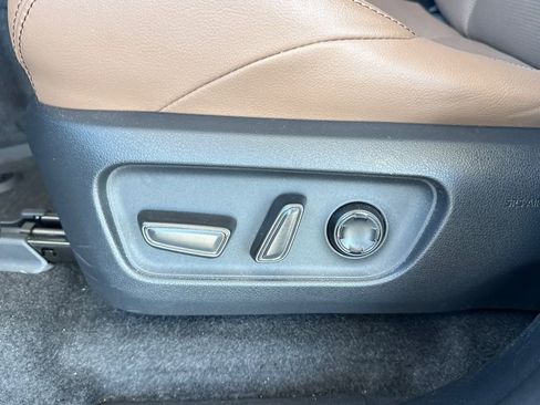 Used 2025 Toyota 4Runner 4WD image 18