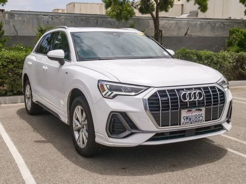 Used 2024 Audi Q3 2.0T Premium AWD/4WD image 3