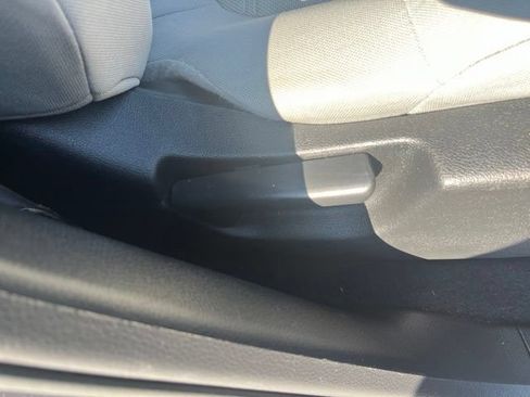 Used 2018 Honda CR-V EX image 39