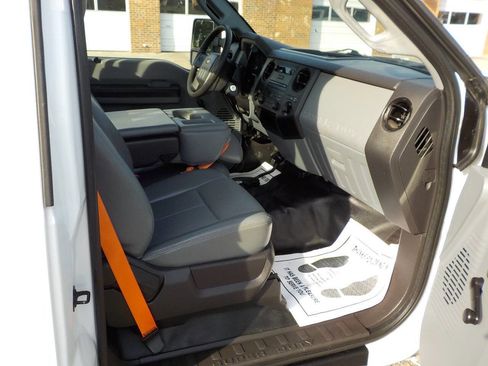 Used 2013 Ford F250 XL AWD/4WD image 19