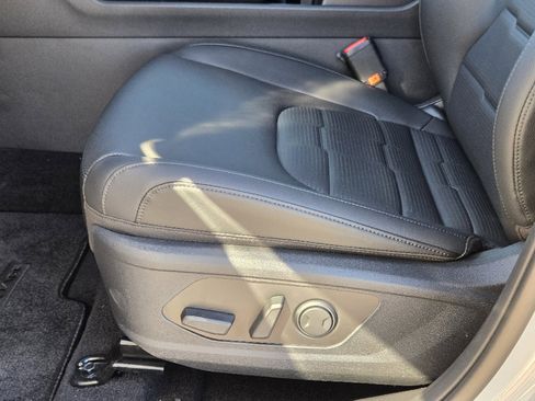 New 2026 Kia Sportage SX image 17