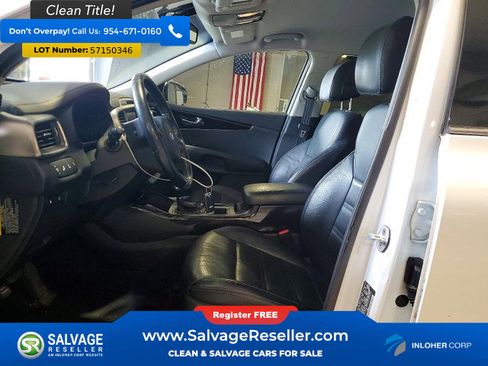 Used 2017 Kia Sorento EX w/ EX V6 Premium Package AWD/4WD image 9