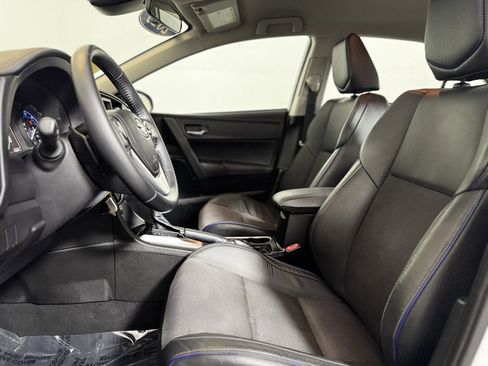 Used 2019 Toyota Corolla SE image 11