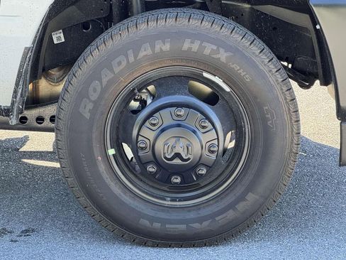 New 2025 RAM 3500 Tradesman image 10