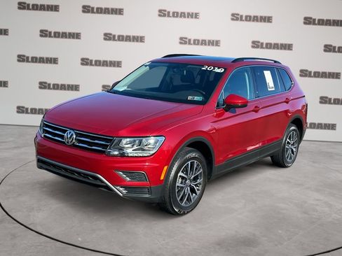 Used 2019 Volkswagen Tiguan SE w/ Panoramic Sunroof Package image 1