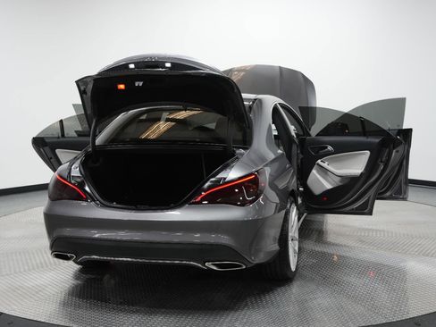 Used 2019 Mercedes-Benz CLA 250 CLA 250 image 10