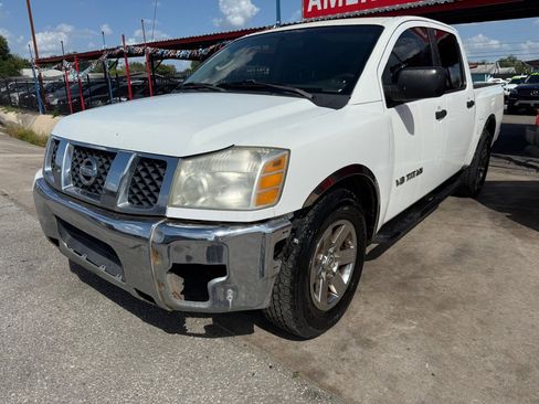 Used 2005 Nissan Titan XE image 5
