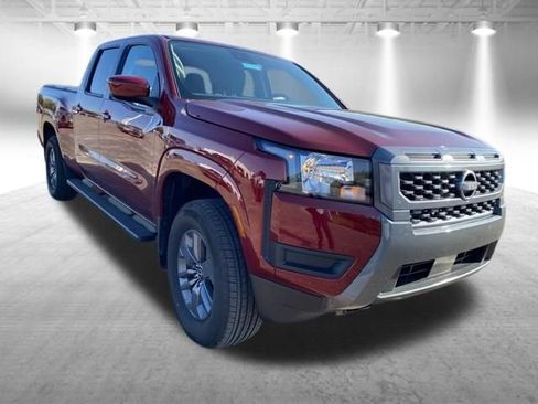 Used 2025 Nissan Frontier SV AWD/4WD image 2