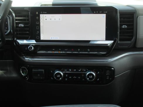 Used 2024 GMC Sierra 1500 SLT AWD/4WD image 15