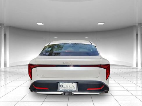 New 2025 Kia K4 EX image 4
