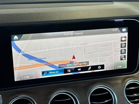 Used 2022 Mercedes-Benz E 350 Sedan image 17