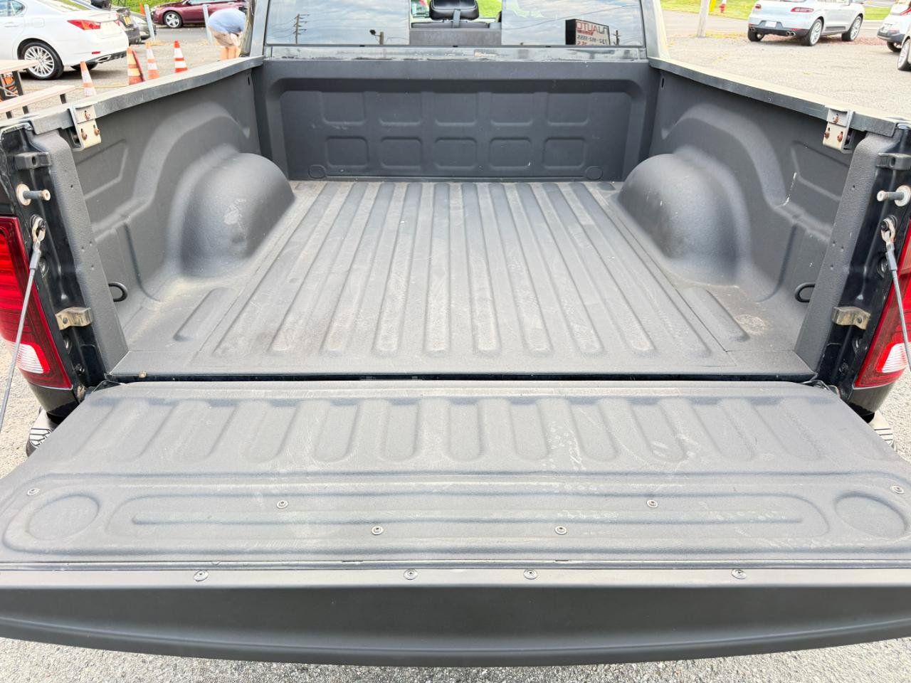 Used 2016 RAM 1500 Sport w/ Black Ram 1500 Sport Group AWD/4WD image 35