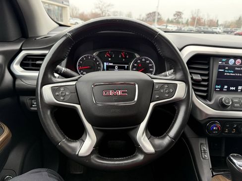 Used 2017 GMC Acadia SLE image 7