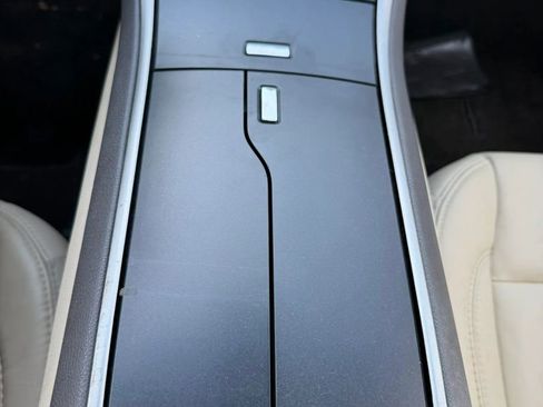 Used 2015 Lincoln MKZ Hybrid w/ Equipment Group 201A Select FWD image 26