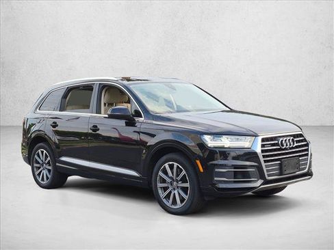 Used 2019 Audi Q7 3.0T Premium Plus AWD/4WD image 3