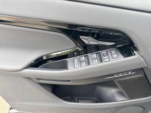 New 2026 Land Rover Range Rover Evoque S AWD/4WD image 11