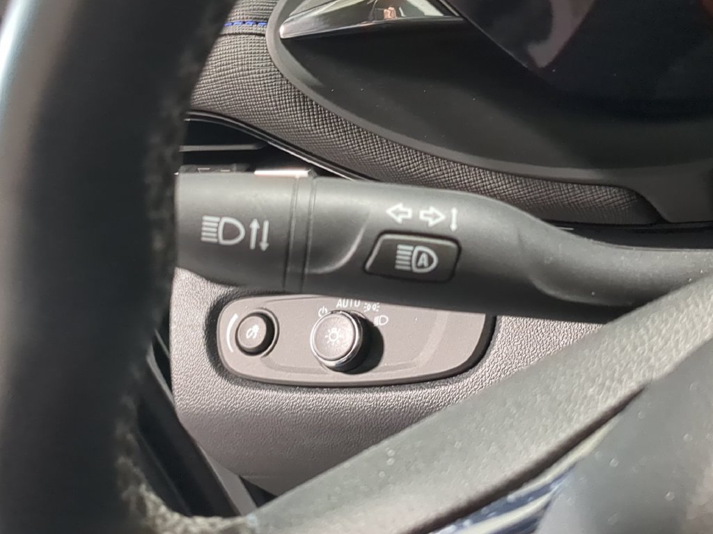 Used 2025 Buick Envista Sport Touring w/ Convenience I Package FWD image 26