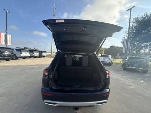 Used 2024 Mitsubishi Outlander SE FWD image 27