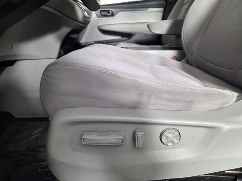 Used 2019 Honda Odyssey EX image 13