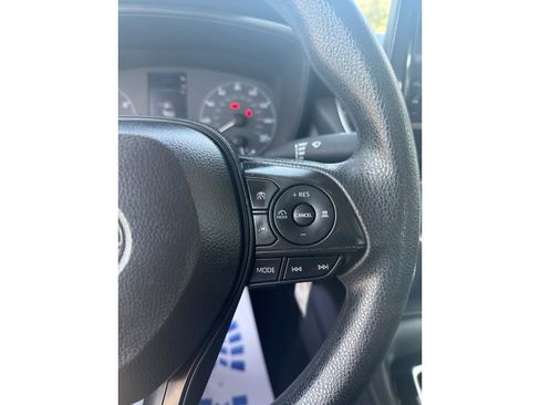 Used 2024 Toyota Corolla LE FWD image 13