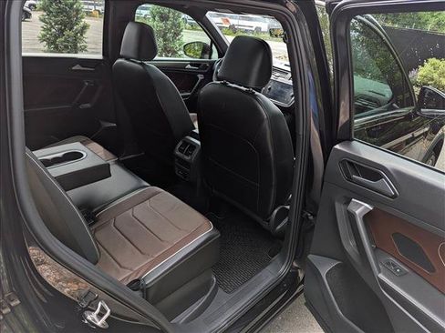 Certified 2024 Volkswagen Tiguan SEL R-Line w/ MDO Package, Two-Row AWD/4WD image 15
