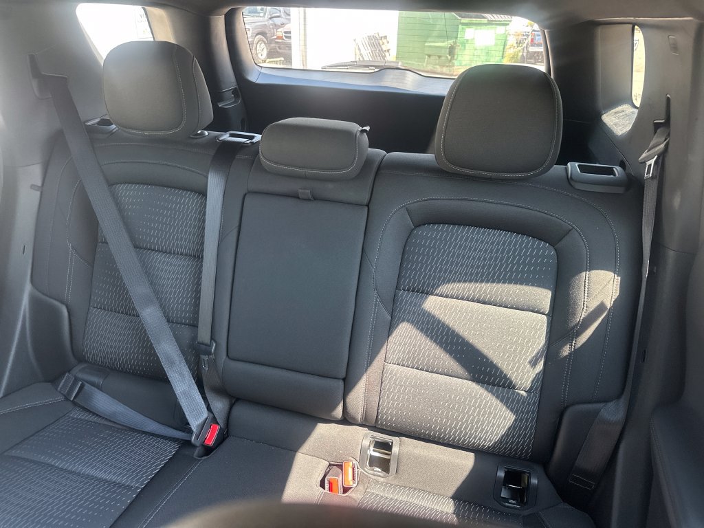 Used 2025 Chevrolet Equinox LT AWD/4WD image 46
