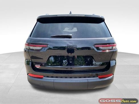 New 2026 Jeep Grand Cherokee L 4WD image 4