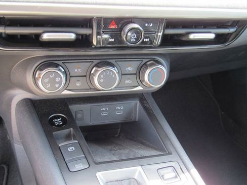 Certified 2025 Nissan Kicks SV FWD image 24