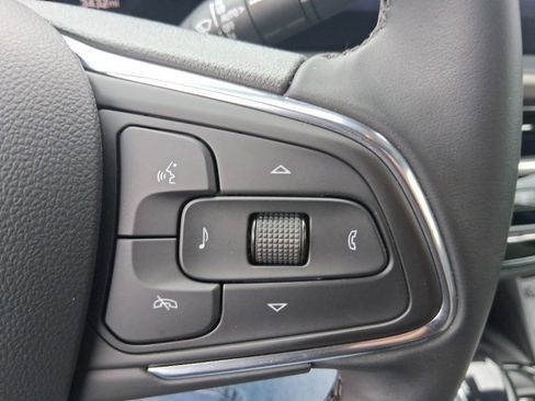 Certified 2025 Buick Envista Avenir image 27