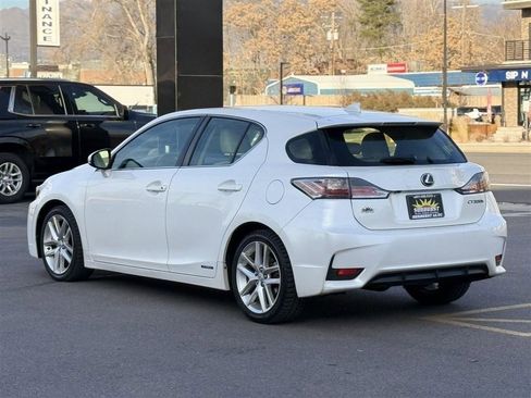 Used 2016 Lexus CT 200h image 5