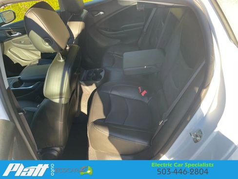 Used 2017 Chevrolet Volt Premier w/ Driver Confidence II Package image 35