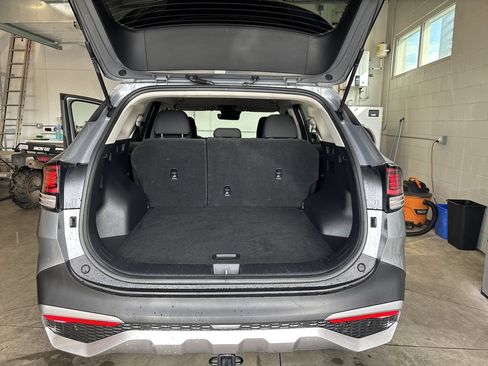 Used 2023 Kia Sportage LX AWD/4WD image 14