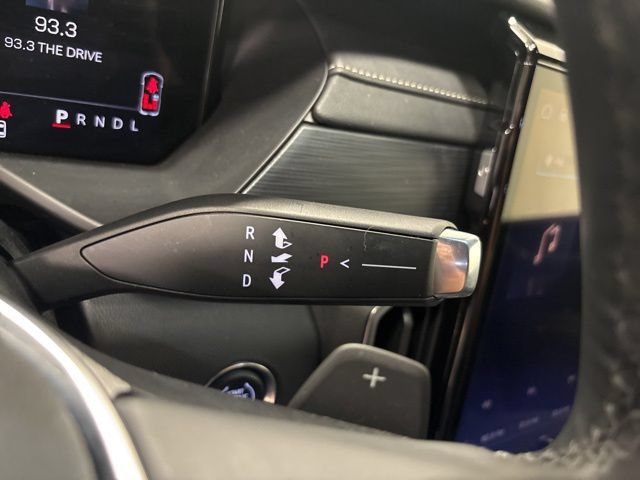 Used 2026 GMC Acadia Elevation w/ Elevation Premium Package FWD image 42