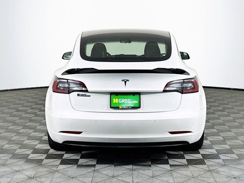 Used 2021 Tesla Model 3 Standard Range Plus image 8