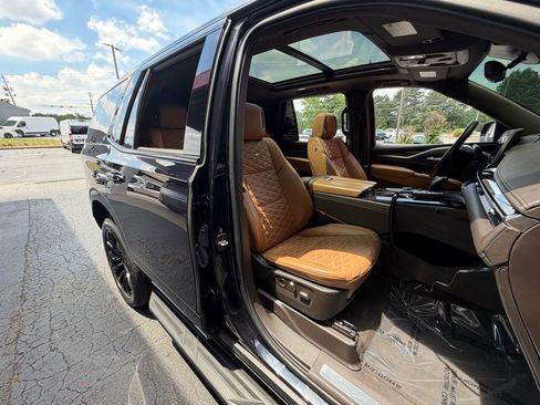 Used 2022 Cadillac Escalade Sport w/ LPO, ONYX Package RWD image 41