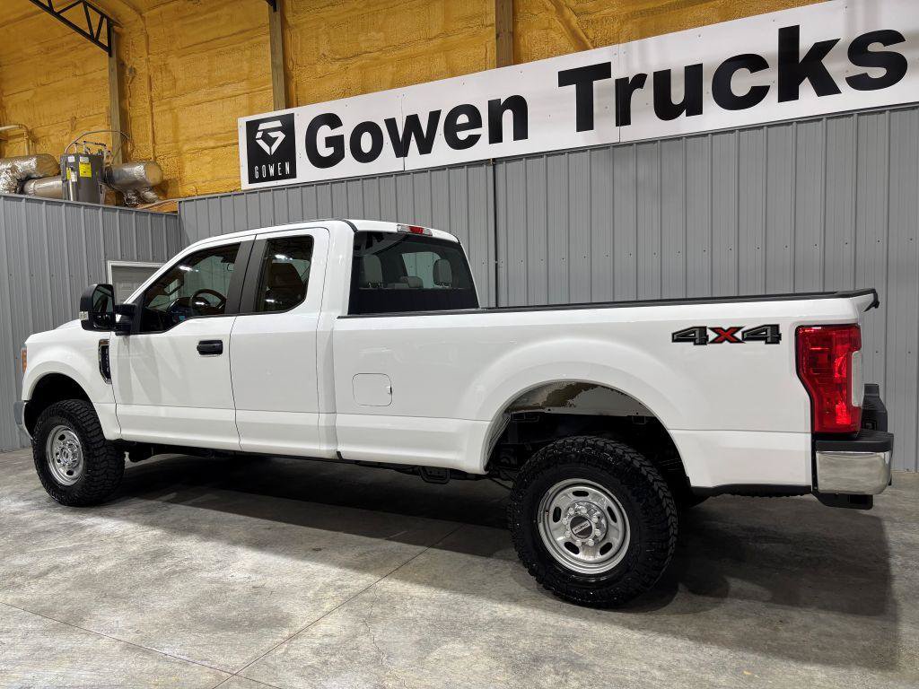 Used 2017 Ford F250 XL w/ Power Equipment Group AWD/4WD image 5