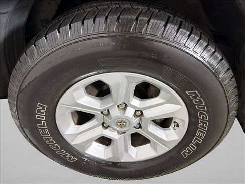 Used 2016 Toyota 4Runner SR5 RWD image 12
