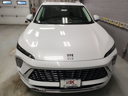 New 2026 Buick Envision Avenir image 6