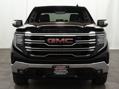 Used 2025 GMC Sierra 1500 SLT AWD/4WD image 2
