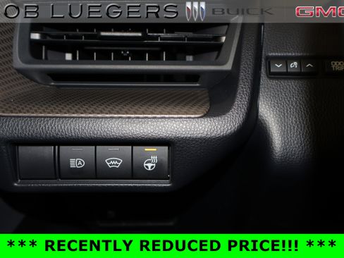 Used 2026 Toyota Prius XLE image 26