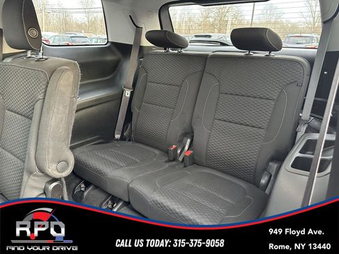 Used 2019 GMC Acadia SLE w/ Driver Alert Package I image 32