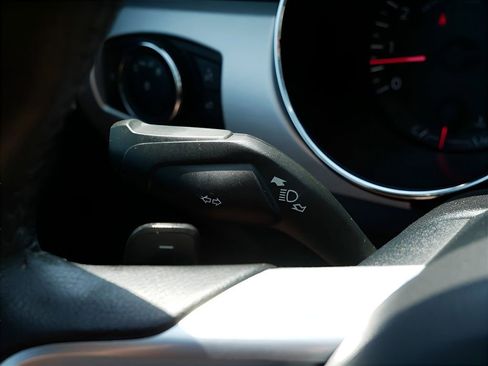 Used 2016 Ford Mustang Premium image 21