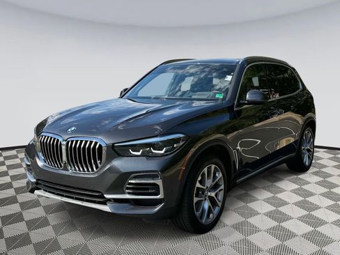 Used 2022 BMW X5 xDrive40i w/ Premium Package image 5