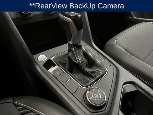 Used 2022 Volkswagen Taos SE image 13